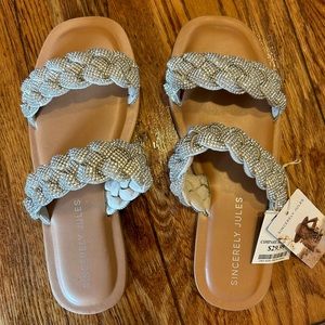 BRAND NEW!! Sandals 9.5